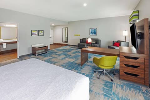 Hampton Inn and Suites Houston Heights I-10 — photo 2