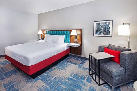 Hampton Inn and Suites Houston Heights I-10 — photo 3
