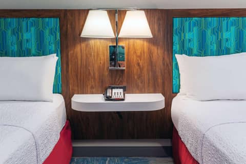 Hampton Inn and Suites Houston Heights I-10 — photo 4