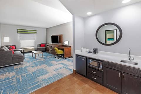 Hampton Inn and Suites Houston Heights I-10 — photo 8