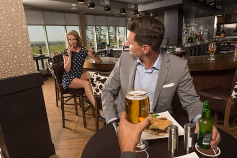 Applause Hotel Calgary Airport by CLIQUE — photo 8