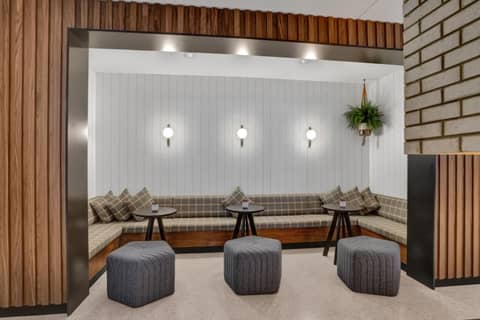 Hotel Indigo - Minneapolis Downtown by IHG — lounge