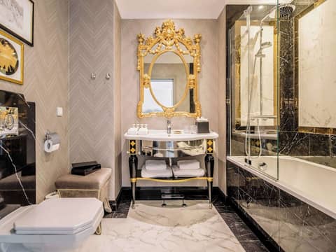 Bachleda Luxury Hotel Kraków - MGallery Collection — bathroom