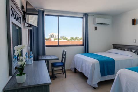 Hacienda de Castilla — hotel room
