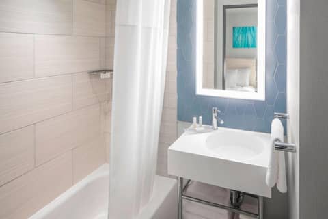 SpringHill Suites by Marriott New York Manhattan/Times Square South — photo 4