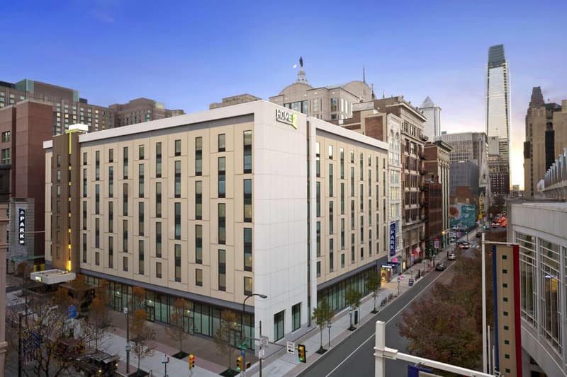 Home2 Suites by Hilton Philadelphia Convention Center — building