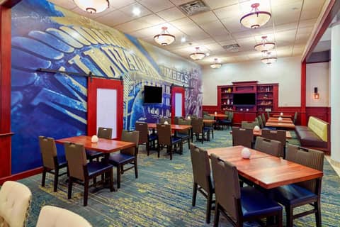 Residence Inn Milwaukee Downtown — photo 3