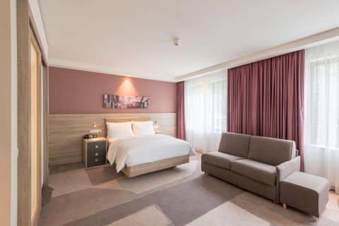 Hampton By Hilton Frankfurt City Centre East — photo 9