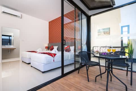 Thames Tara Private Pool Villa Rawai Phuket — bedroom