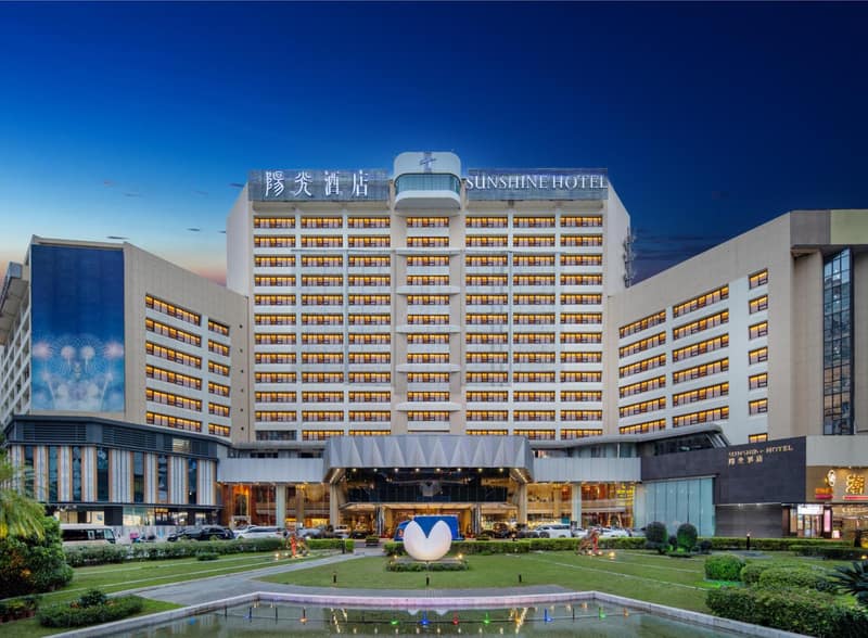 Shenzhen Sunshine Hotel, Luohu — building
