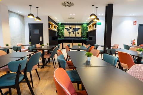 Hotel Boutique Puerta de las Granadas — dining