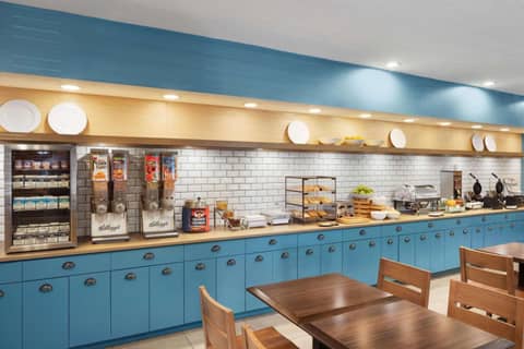 Country Inn & Suites by Radisson, Columbus Airport, OH — photo 2