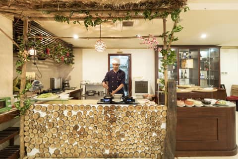 Paris Luxury Hotel & Apartment Nha Trang — photo 6