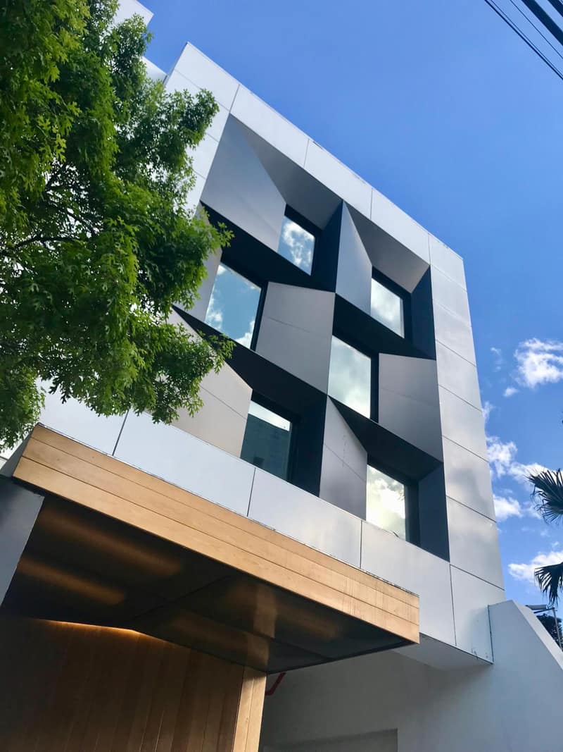 Autentico Monterrey — building
