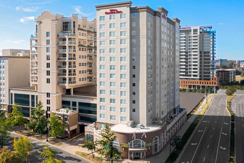 Hilton Garden Inn Charlotte Uptown — building
