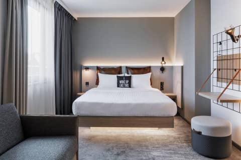 Moxy Hamburg City — photo 4