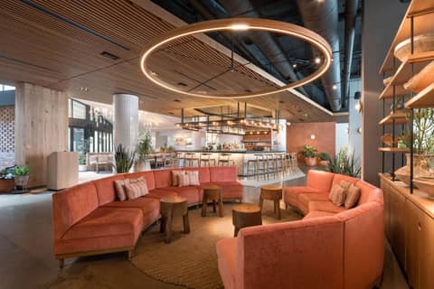 Motto by Hilton Philadelphia Rittenhouse Square — lounge