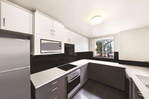 Adina Apartment Hotel Sydney Surry Hills — photo 9