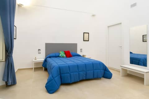 Il Tesoro Smart Suite & SPA — hotel room