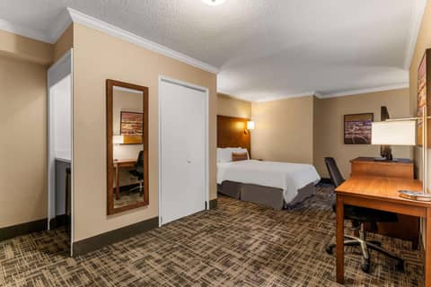 Best Western Ville-Marie Montreal Hotel & Suites — photo 4