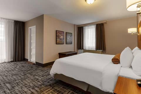 Best Western Ville-Marie Montreal Hotel & Suites — photo 7