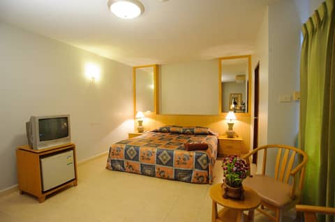 Diamond City Place — bedroom