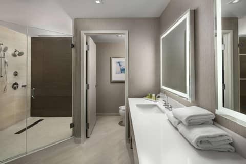 Hilton Boston Logan Airport — photo 4
