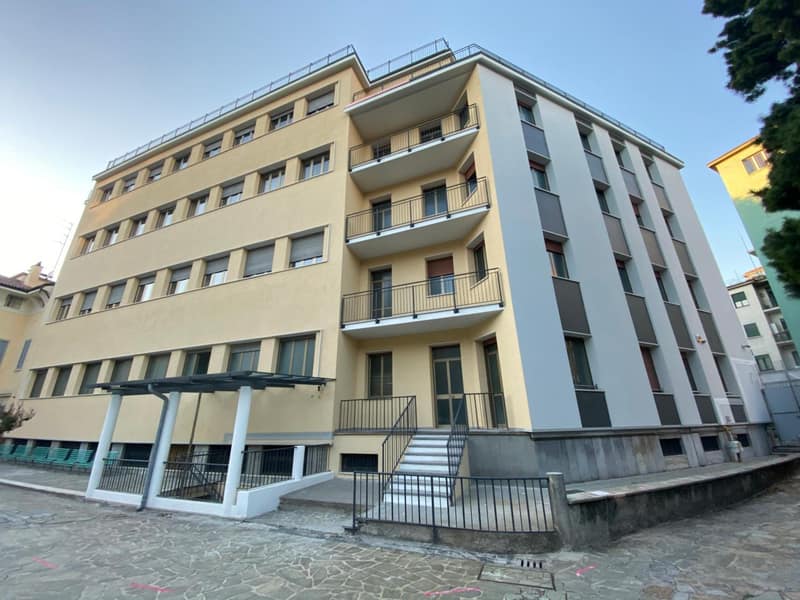 Bob W Milan Ticinese — building