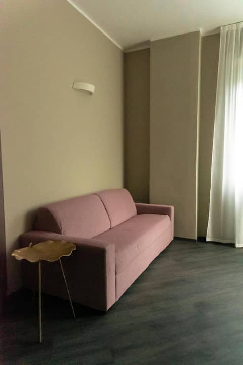 Bob W Milan Ticinese — hotel room