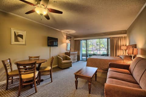 Ocean Creek Resort — hotel room