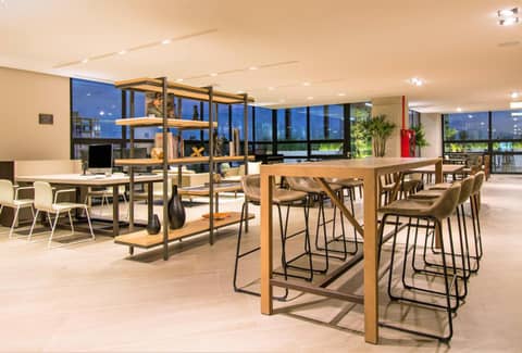 Staybridge Suites - Guadalajara Novena by IHG — dining