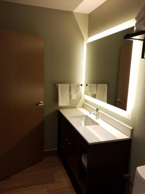 Staybridge Suites - Guadalajara Novena by IHG — bathroom