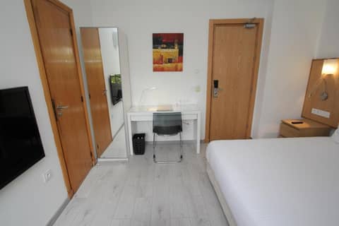 Casablanca Suites & Spa — hotel room