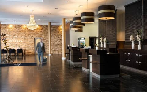 Rilano 24/7 Hotel München — hotel reception