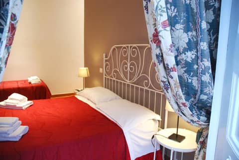 Locanda Dell'Arte — hotel room