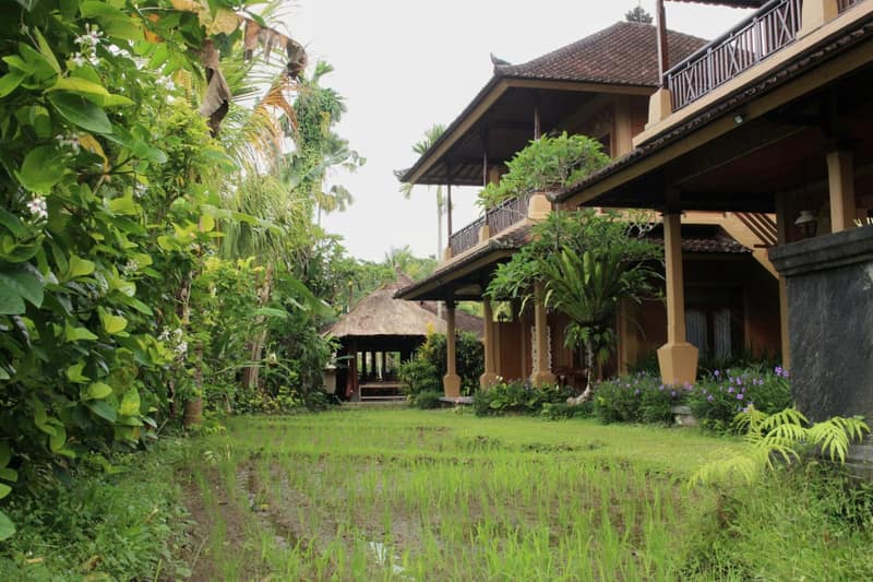 Saren Indah Hotel — building