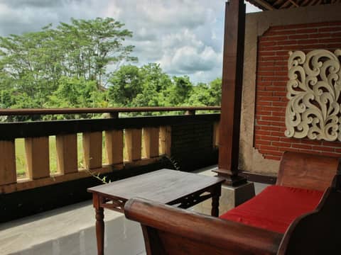 Saren Indah Hotel — balance & terrace