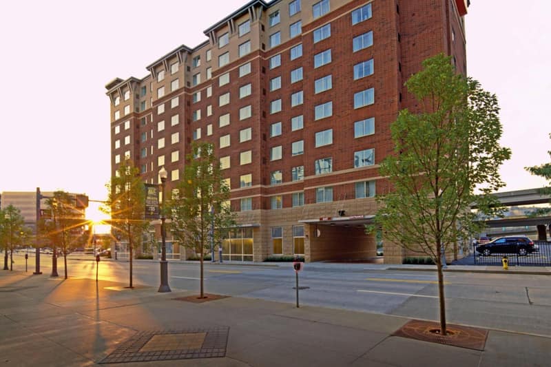 Residence Inn Pittsburgh North Shore — building