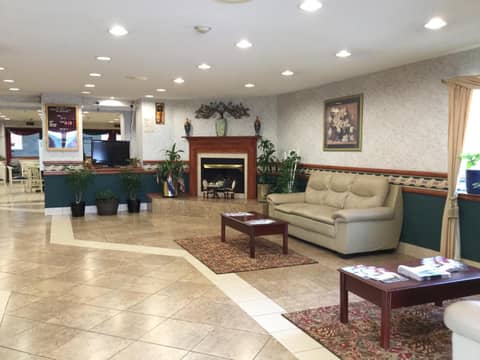Americas Best Value Inn and Suites Saint Charles — photo 2