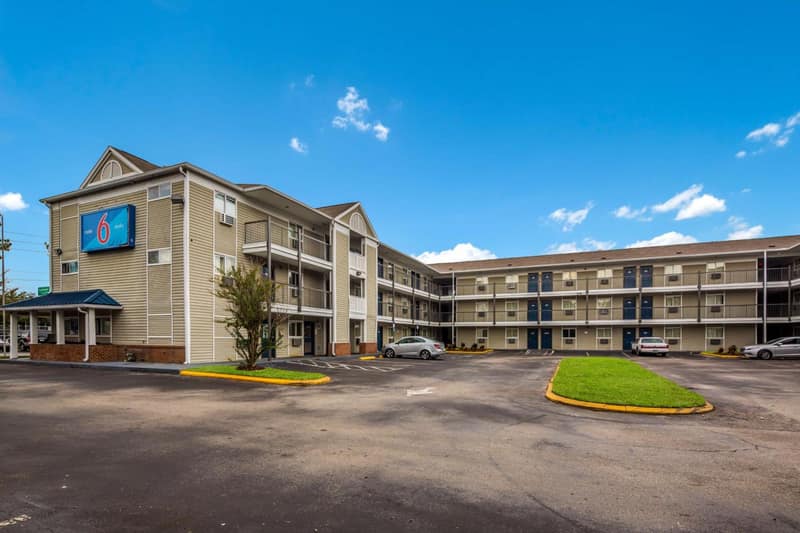 Studio 6 Extended Stay - Jacksonville, FL - South — building