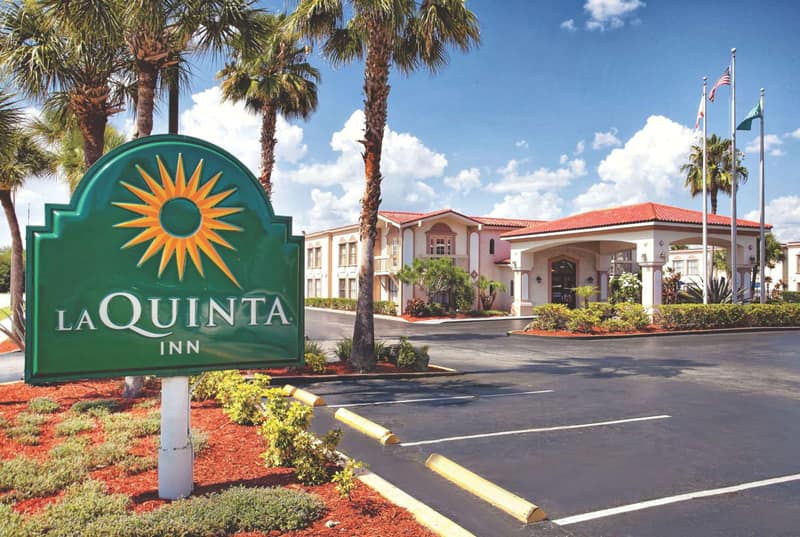La Quinta Inn by Wyndham Orlando International Drive North — building