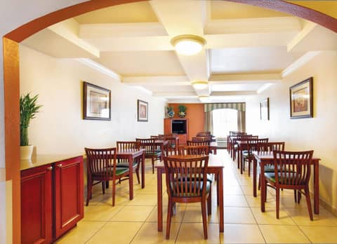 La Quinta Inn by Wyndham Orlando International Drive North — photo 3