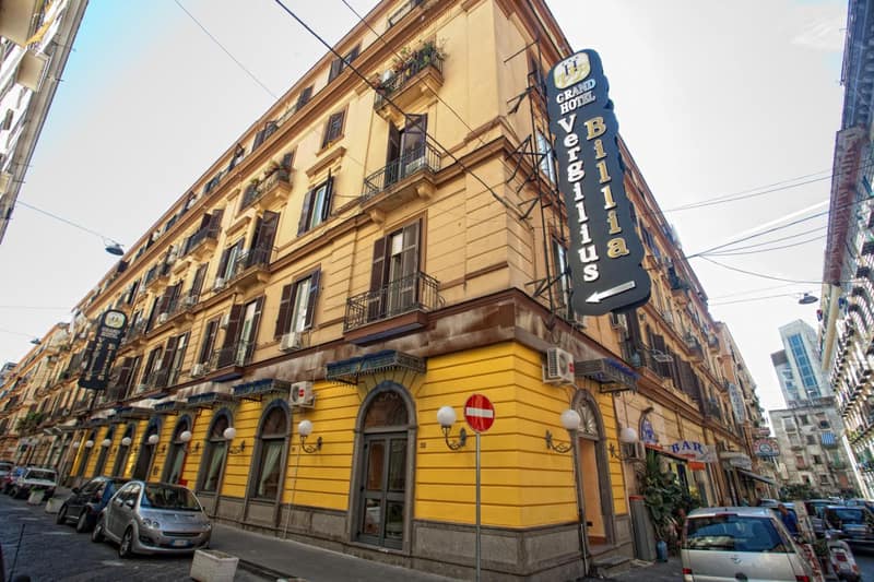 Hotel Vergilius Billia — building