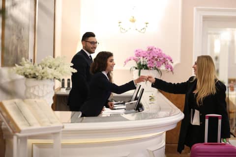 Hotel Vergilius Billia — recepcion & lobby
