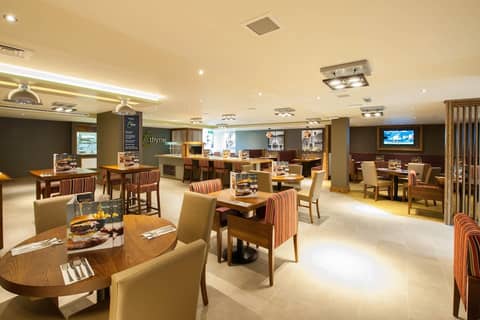 Premier Inn London Hendon - The Hyde — photo 7