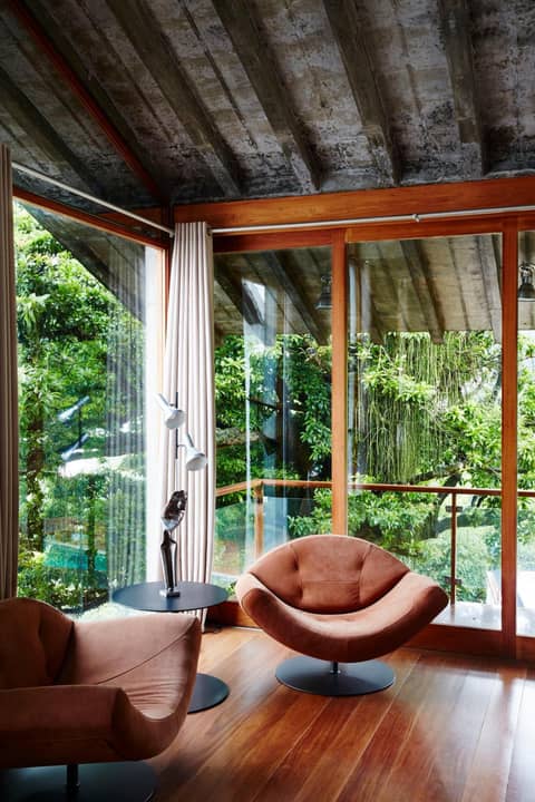 Chez Georges — lounge