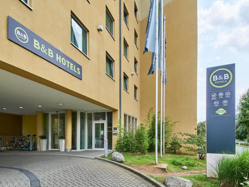 B&B Hotel Frankfurt-Messe — building