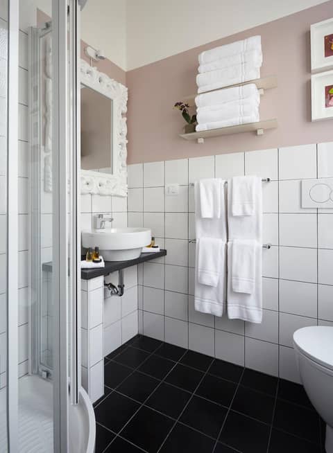 Yome - Your Home in Florence — bathroom