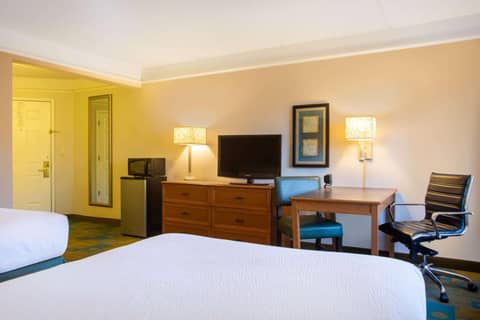 La Quinta by Wyndham Charlotte Airport South — photo 2