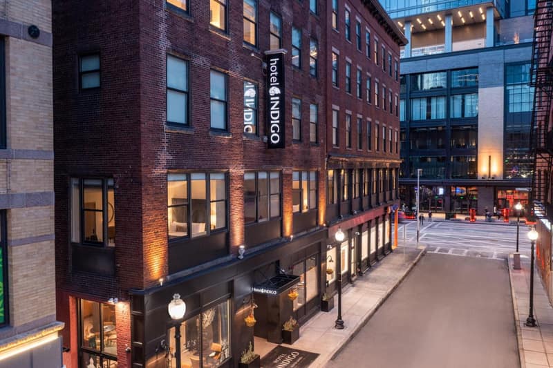 Hotel Indigo Boston Garden by IHG — building